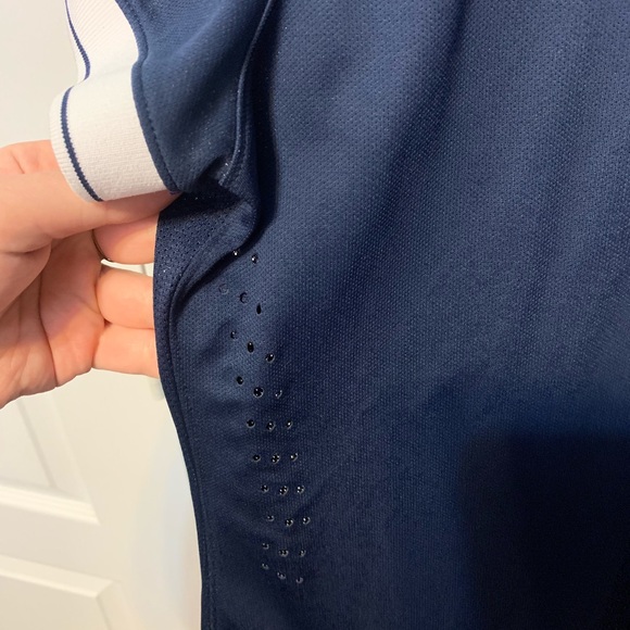 Nike DRI-FIT Women’s Golf Shirt - Picture 4 of 5